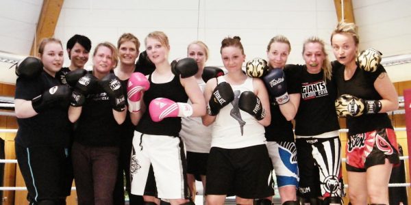 Frauentraining! Muay Thai Duisburg